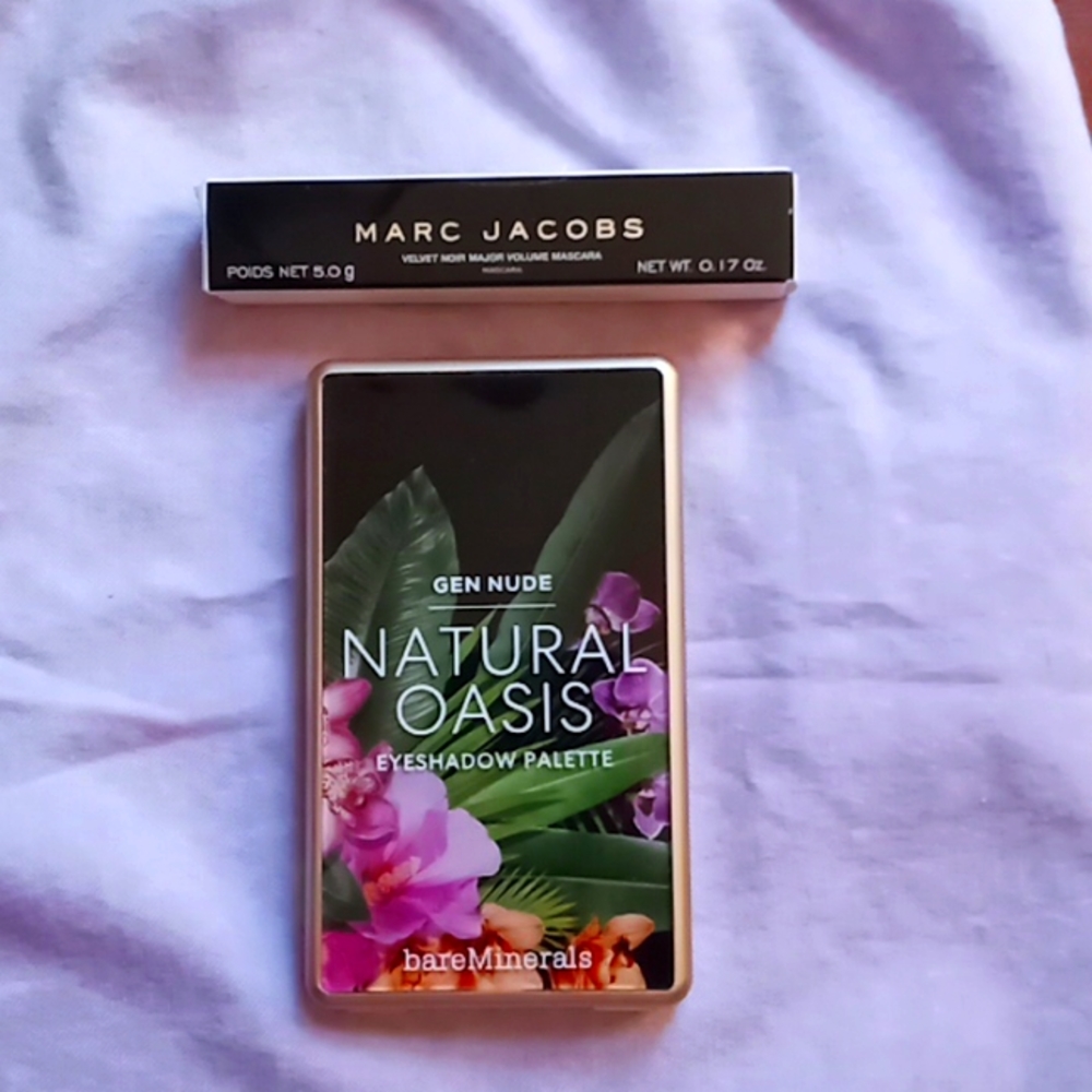 📛SALE📛Bare Minerals Eyeshadow palette & Marc Jacob's mascara lot